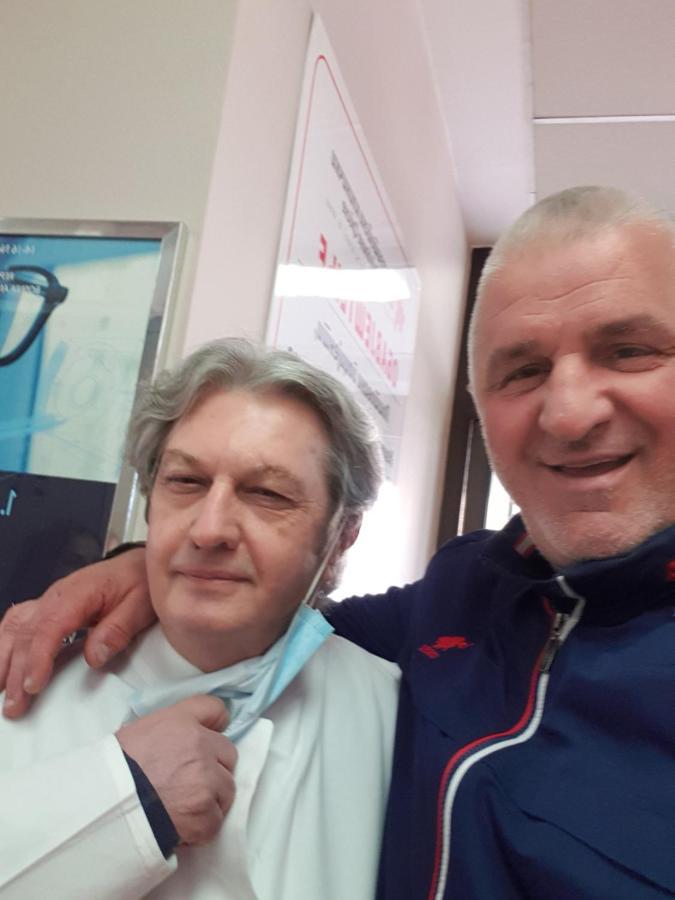 Apartman Nik-Rom Bosanska Gradiska Exteriör bild